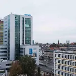 Very Berry - Dabrowskiego 89 - Jezyce, Self Check In 24h, Parking, Lift Отель