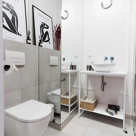 Very Berry - Dabrowskiego 89 - Jezyce, Self Check In 24h, Parking, Lift بوزنان