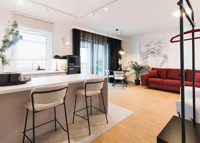 Very Berry - Dąbrowskiego 89 - Jeżyce, Self Check In 24h, Parking, Lift Hotel Poznań